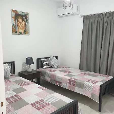Apartamento Ikaria Village Maisonette 12 Paphos