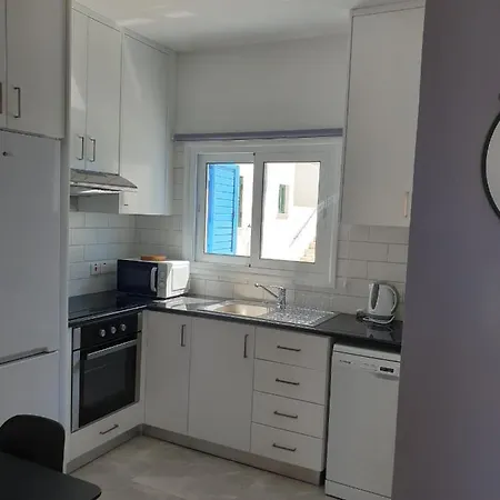 Ikaria Village Maisonette 12 Пафос