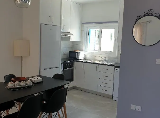 Apartamento Ikaria Village Maisonette 12 Pafos